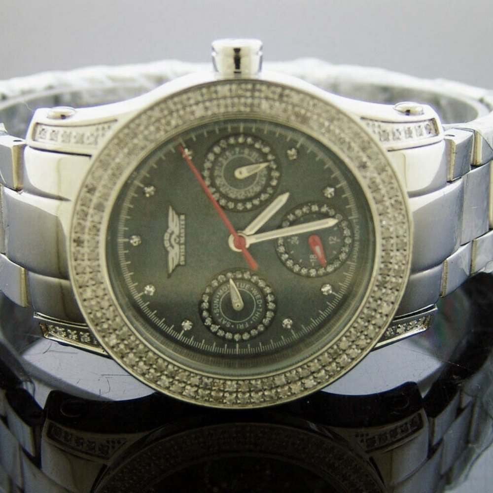 Ladies Swiss Master 164 Diamonds stainless steel Round Case black face M-O-P